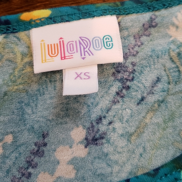 Lularoe Irma Top Size XS - Picture 2 of 6